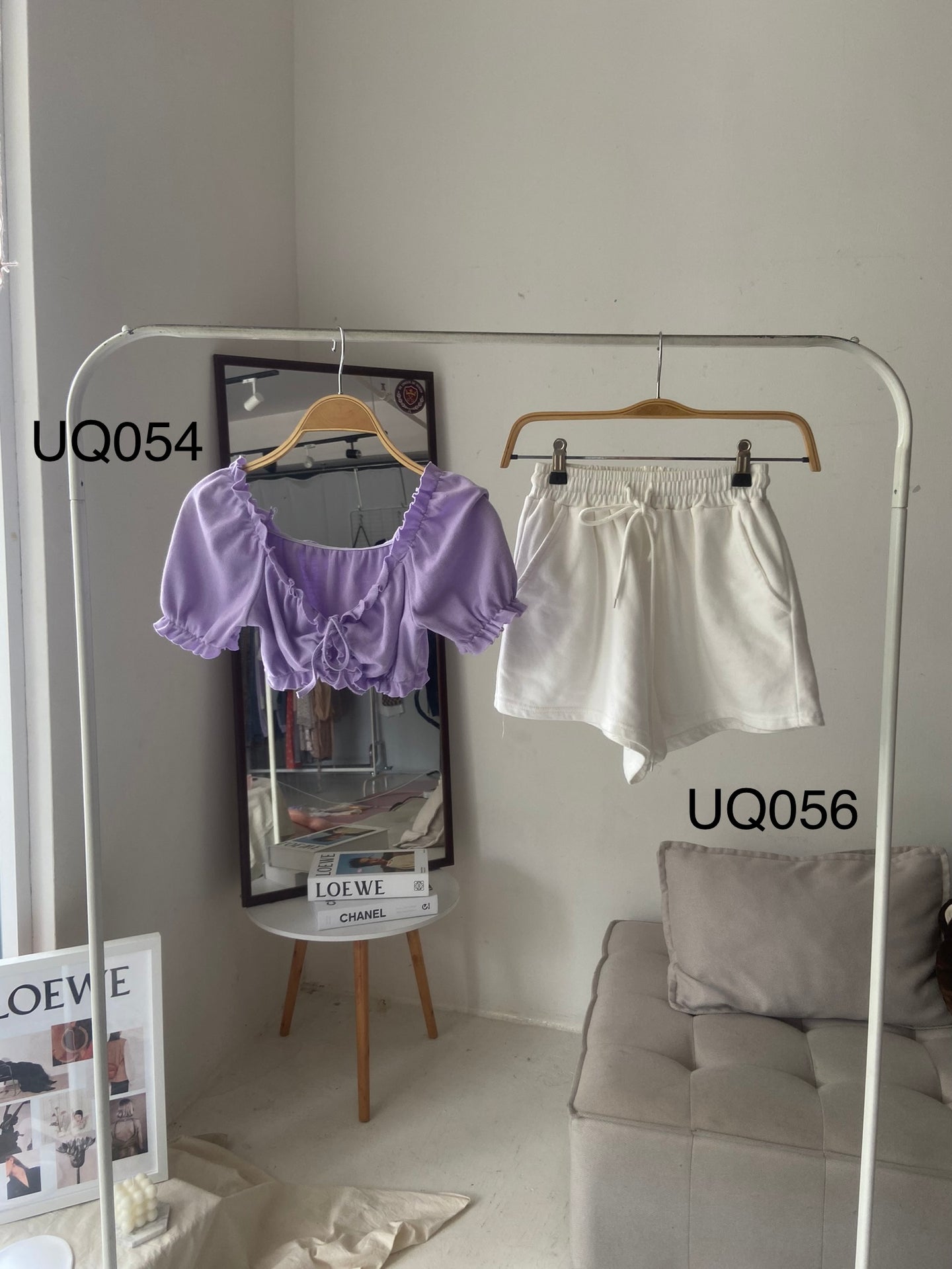 UQ056