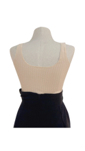 BASIC SLEEVELESS CROP TOP WITH BUTTON