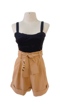 BASIC SHELL SHAPE CROP TOP